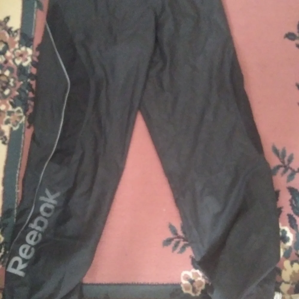 Men's Training Pants - Picture 3 of 10